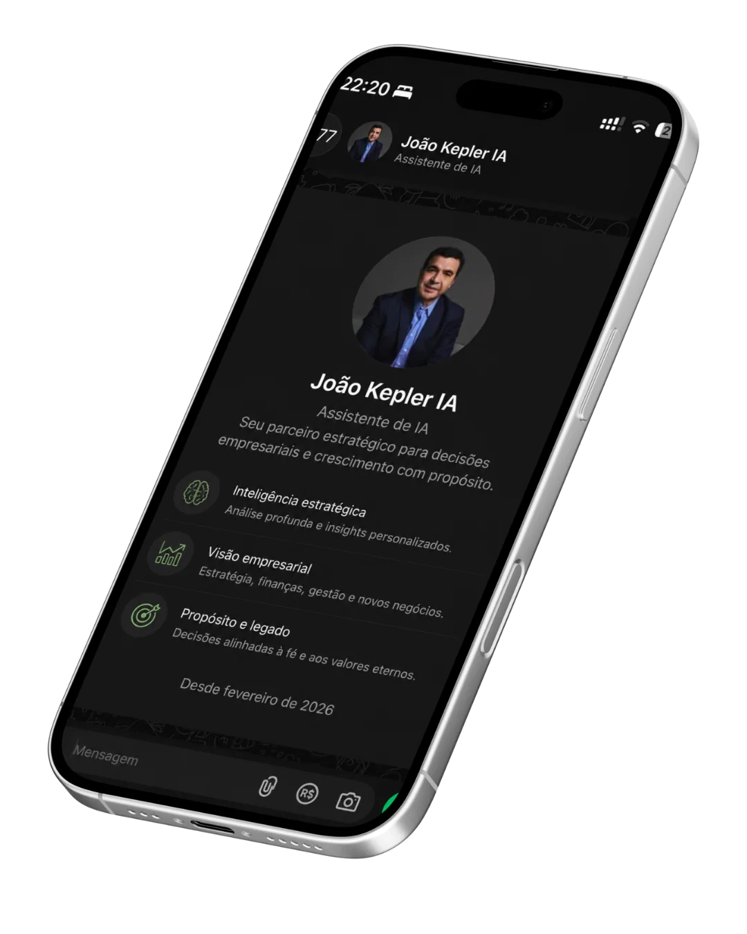 Mockup de smartphone exibindo conversa no WhatsApp com o Kepler AI, orientador digital de João Kepler.